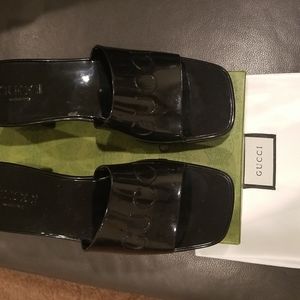 GUCCI Rubber platform Slide sandals